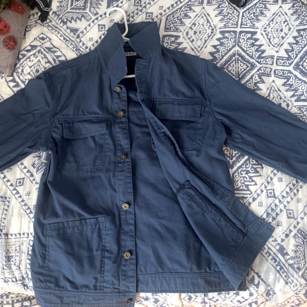 Medium blue Roamers canvas jacket.